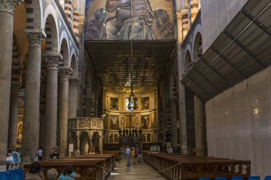 Pisa, İtalya, 06 Haziran 2016: iç mekanlar ve mimari detaylar Pisa Katedrali, 06 Haziran 2016 Pisa, İtalya