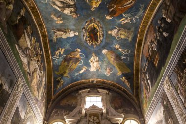 Lucca, İtalya, 04 Haziran 2016: iç mekanlar ve mimari detaylar san Frediano bazilika, 04 Haziran 2016 Lucca, Toskana, İtalya