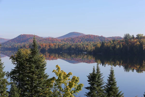 Mont Tremblant Canadá Octubre 2016 Lac Superieur Laurentides Mont Tremblant —  Fotos de Stock