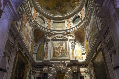 Lucca, İtalya, 04 Haziran 2016: iç mekanlar ve mimari detaylar san Frediano bazilika, 04 Haziran 2016 Lucca, Toskana, İtalya