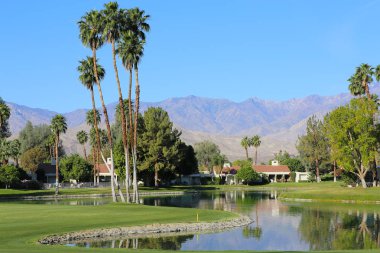 Rancho Mirage, California'da - 03 Nisan 2015: golf sahası görünümü Ana ilham golf turnuvasında Lpga tur, 03 Nisan 2015 The Mission Hills şehir kulübü, Rancho Mirage, Kaliforniya