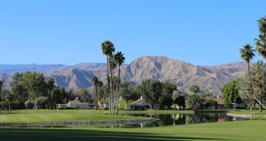 Rancho Mirage, California'da - 03 Nisan 2015: golf sahası görünümü Ana ilham golf turnuvasında Lpga tur, 03 Nisan 2015 The Mission Hills şehir kulübü, Rancho Mirage, Kaliforniya