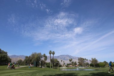 Rancho Mirage, California'da - 03 Nisan 2015: golf sahası görünümü Ana ilham golf turnuvasında Lpga tur, 03 Nisan 2015 The Mission Hills şehir kulübü, Rancho Mirage, Kaliforniya
