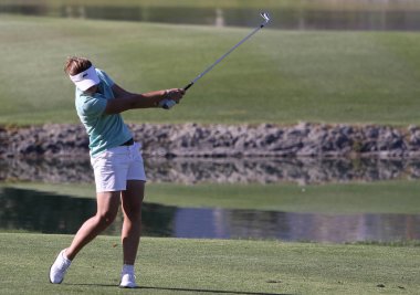 Rancho Mirage, California'da - 03 Nisan 2015: Gwladys Nocera Fransa Ana ilham golf turnuvasında Lpga tur, 03 Nisan 2015 The Mission Hills şehir kulübü, Rancho Mirage, Kaliforniya