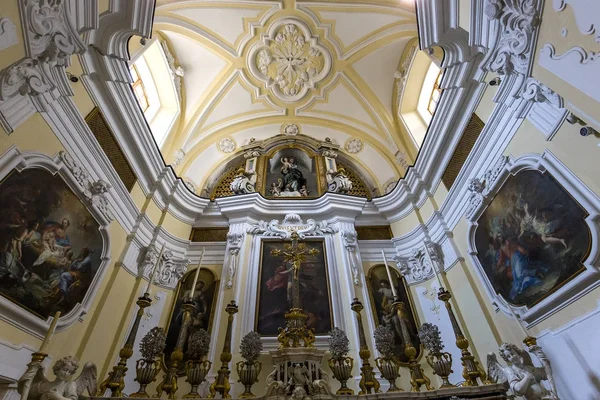 Anacapri, İtalya, 08 Haziran 2015: iç mekanlar ve mimari detaylar Chiesa San Michele Kilisesi, 08 Haziran 2015, Anacapri, Capri Adası, İtalya