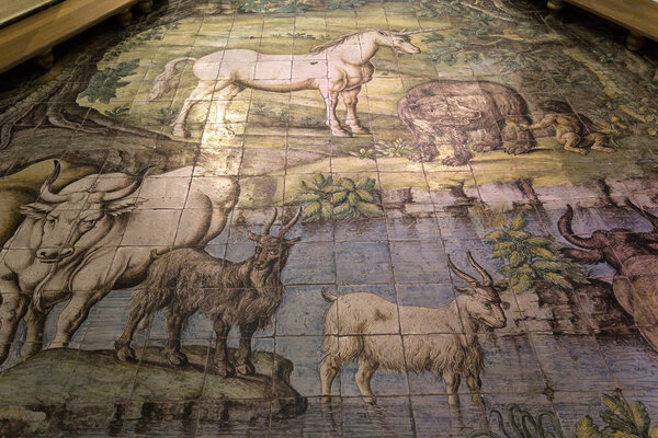 Церковь Сан-Мишель, Анакапри, Италия
