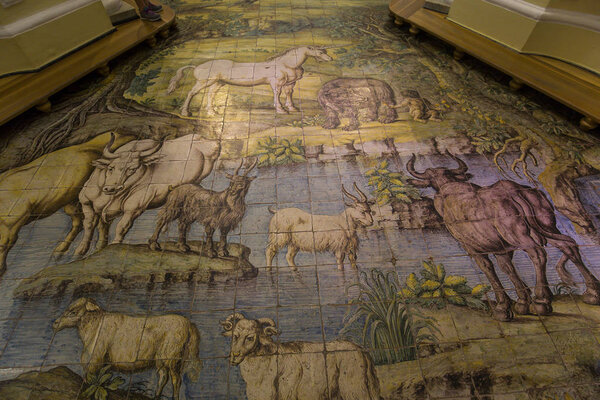 Церковь Сан-Мишель, Анакапри, Италия
