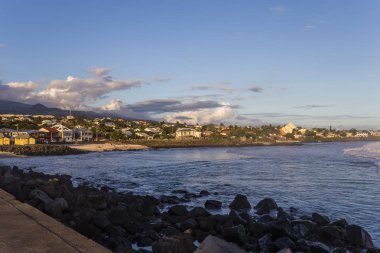 İskele ve Saint-Pierre, La Reunion Adası feneri