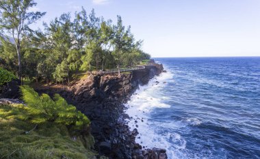 Kapak mechant kıyı şeridi, La Reunion Adası, Fransa