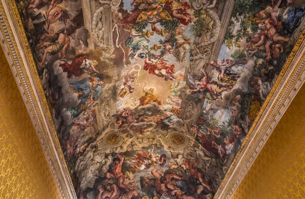 Deckenfresko im Palazzo Barberini, Rom, Italien — Stockfoto