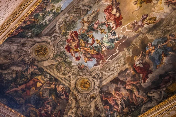 Plafond fresque dans Palazzo Barberini, Rome, Italie — Photo