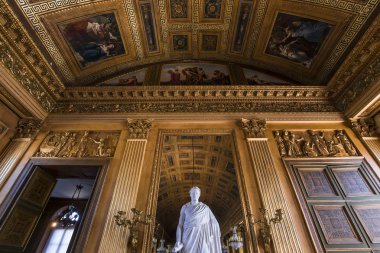 COMPIEGNE, FRANCE, 13 AĞUSTOS 2016: Compiegne Şatosu, 13 Ağustos 2016 Compiegne, Fransa