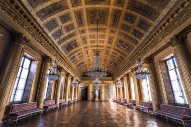 COMPIEGNE, FRANCE, 13 AĞUSTOS 2016: Compiegne Şatosu, 13 Ağustos 2016 Compiegne, Fransa