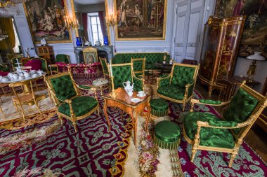 COMPIEGNE, FRANCE, 13 AĞUSTOS 2016: Compiegne Şatosu, 13 Ağustos 2016 Compiegne, Fransa