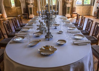 COMPIEGNE, FRANCE, 13 AĞUSTOS 2016: Compiegne Şatosu, 13 Ağustos 2016 Compiegne, Fransa