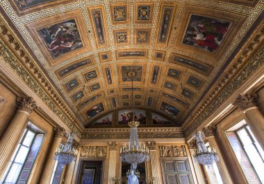 COMPIEGNE, FRANCE, 13 AĞUSTOS 2016: Compiegne Şatosu, 13 Ağustos 2016 Compiegne, Fransa