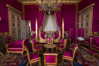 COMPIEGNE, FRANCE, 13 AĞUSTOS 2016: Compiegne Şatosu, 13 Ağustos 2016 Compiegne, Fransa