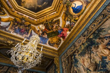 MAINCY, FRANCE, 30 Mart 2017: Vaux le Vikont kalesinin mimari detayları, 30 Mart 2017, Maincy, Fransa