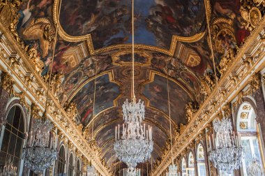 Versailles Fransa Temmuz 06: Chateau de Versailles, Paris, Fransa, aynalar salonu. 06 Temmuz 2013 yılında Versailles, Fransa