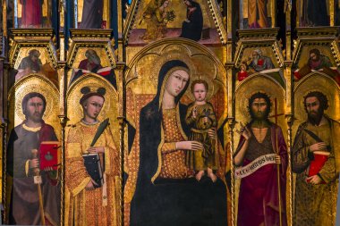 Siena, İtalya, 12 Haziran 2016: iç mekanlar ve mimari dekorlar, Vaftizhane, Siena Katedrali, 12 Haziran 2016 Siena, İtalya