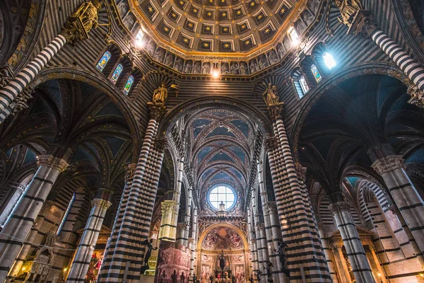 Siena Italy June 2016 Интерьеры Архитектурные Декоры Дуомо Сиенский Собор — стоковое фото