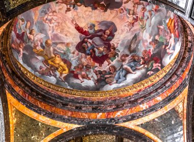 Roma, İtalya, 18 Haziran 2015: iç mekanlar ve mimari detaylar Santa maria del popolo kilise, 18 Haziran 2015, Roma, İtalya