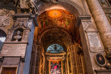 Roma, İtalya, 18 Haziran 2015: iç mekanlar ve mimari detaylar Santa maria del popolo kilise, 18 Haziran 2015, Roma, İtalya