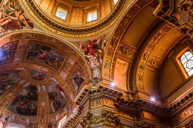 Roma, İtalya, 14 Haziran 2015: iç mekanlar ve mimari detaylar Sant Andrea della Valle Bazilika, 14 Haziran 2015, Roma, İtalya