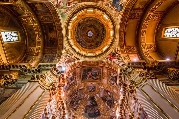 意大利 2015 室内设计和建筑细节的马略卡岛帕尔马安德里亚 德拉瓦大教堂 2015 在罗马 意大利 — 图库照片