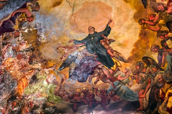 Rome Italia Kesäkuu 2015 Santa Maria Dei Miracolin Kirkon Sisätilat — kuvapankkivalokuva
