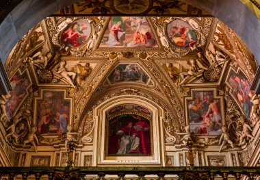 Roma, İtalya, 17 Haziran 2015: iç mekanlar ve basilica di Santa Maria in Trastevere, 17 Haziran 2015 Roma, İtalya, mimari detaylar