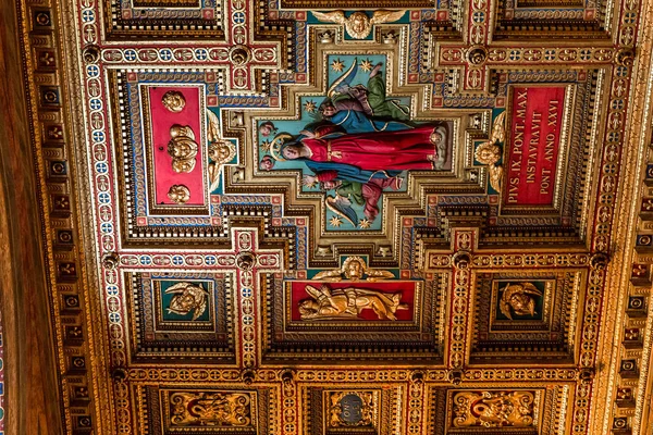 Róma Olaszország 2015 Június Belső Terekkel Építészeti Részleteket Basilica Santa — Stock Fotó