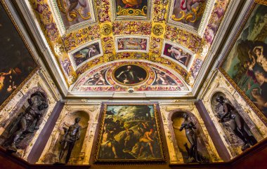 Floransa, İtalya, 25 Ekim 2015: iç mekanlar ve mimari detaylar Palazzo Vecchio, 25 Ekim 2015 Floransa, İtalya