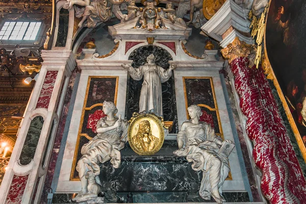 Kostel Santissima Annuziata, Florencie, Itálie — Stock fotografie