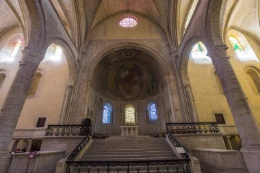 Nevers, Fransa, 20 Eylül 2016: iç ve ayrıntılarını saint-cyr-sainte-julitte Katedrali, 20 Eylül 2016 Nevers, Fransa