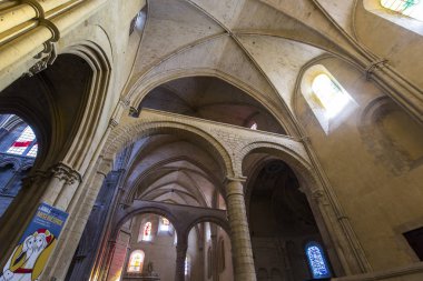 Nevers, Fransa, 20 Eylül 2016: iç ve ayrıntılarını saint-cyr-sainte-julitte Katedrali, 20 Eylül 2016 Nevers, Fransa