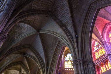 Nevers, Fransa, 20 Eylül 2016: iç ve ayrıntılarını saint-cyr-sainte-julitte Katedrali, 20 Eylül 2016 Nevers, Fransa