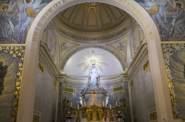 Paris, Fransa, 08 Eylül 2016: iç mekanlar ve Ayrıntılar Şapel of Our Lady mucizevi madalya, 08 Eylül 2016, Paris, Fransa