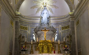 Paris, Fransa, 08 Eylül 2016: iç mekanlar ve Ayrıntılar Şapel of Our Lady mucizevi madalya, 08 Eylül 2016, Paris, Fransa