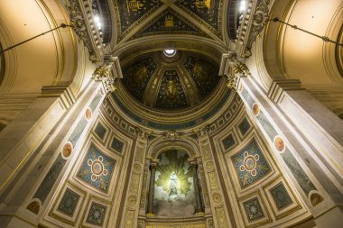 Paris, Fransa, 26 Ekim 2016: iç mekanlar ve mimari detaylar SAINT FRANCOIS, xavier Kilisesi, 26 Ekim 2016, Paris, Fransa