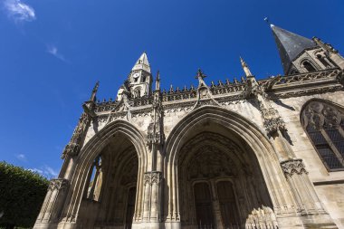 Poissy, Fransa, 12 Eylül 2016: iç mekanlar ve ayrıntılarını Collegiale notre dame church, 12 Eylül 2016 yılında Poissy, yvelines, Fransa