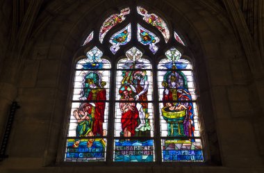 Poissy, Fransa, 12 Eylül 2016: iç mekanlar ve ayrıntılarını Collegiale notre dame church, 12 Eylül 2016 yılında Poissy, yvelines, Fransa