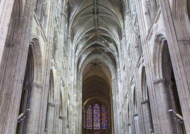 Tours, Fransa, 07 Temmuz 2015: iç mekanlar ve mimari detaylar Saint Gatien Katedrali, üzerinde 07 Temmuz 2015, Tours, Loire valley, Fransa.