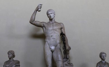 iç mekanlar ve Vatikan Müzesi, Vatikan ayrıntılarını