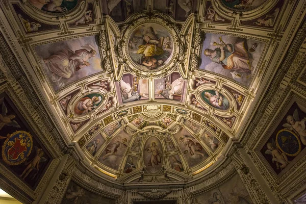 Wnętrza i szczegóły Muzeum Watykańskie, Watykan — Zdjęcie stockowe