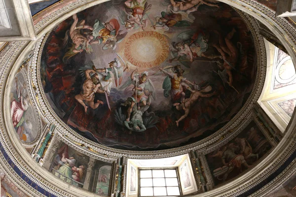 Intérieurs et détails du musée du Vatican, Cité du Vatican — Photo