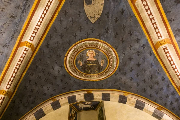 Interiores del Palazzo Corboli, Asciano, Italia — Foto de Stock