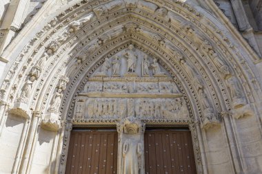 Saint-sulpice-de-Favieres Kilisesi, Essonne, Fransa