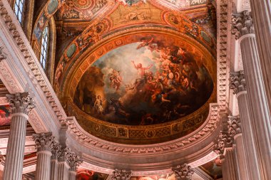 Versailles Fransa Nisan 01: İç, mimari detaylar bir tavan Kraliyet Şapel, Versailles, Fransa