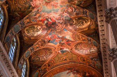 Versailles Fransa Nisan 01: İç, mimari detaylar bir tavan Kraliyet Şapel, Versailles, Fransa